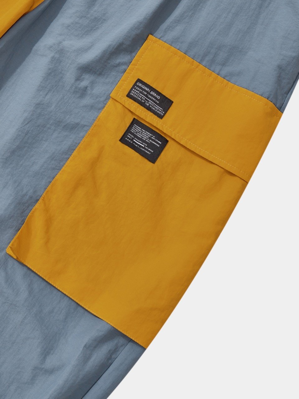 Men's Colorblock Waterproof Cargo Pants with Multi-Pockets and Loose Fit